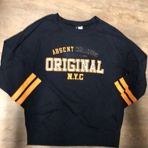 DIVIDED H&M  long sleeve sweatshirt